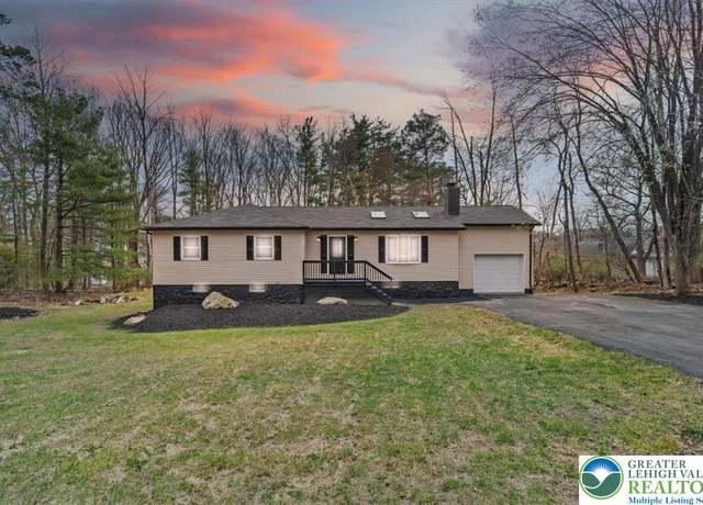 Property at 3112 Stroud Wood Cir, Stroud Twp, PA 18360, 3 beds, 3 baths