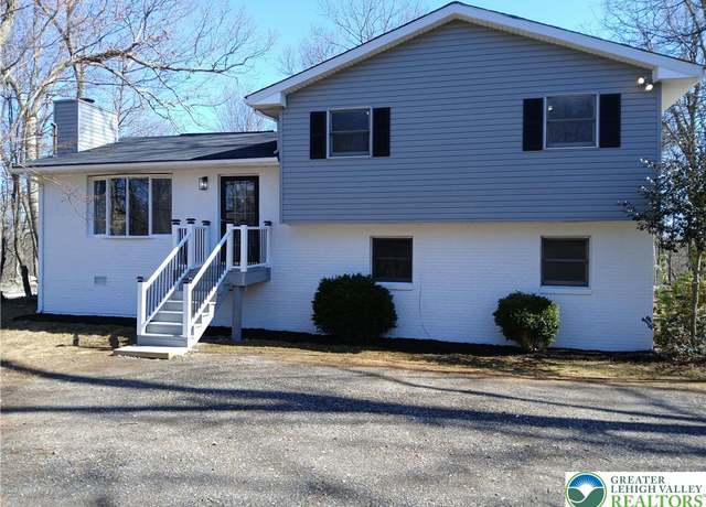 Property at 2127 Sanctuary Dr, East Stroudsburg, PA 18302, 4 beds, 2 baths