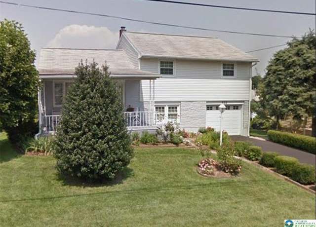 Property at 827 Karoly St, Freemansburg Borough, PA 18017-7108, 4 beds, 1.5 baths