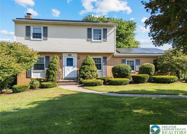 Property at 955 Donald Dr, Emmaus Boro, PA 18049, 4 beds, 2.5 baths