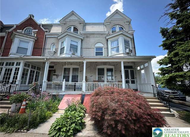 Property at 122 N 13th St, Allentown City, PA 18102, 4 beds, 2 baths