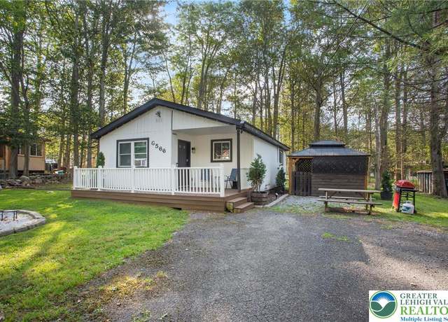 Property at 7483 Cottage Ln, Coolbaugh Twp, PA 18466, 3 beds, 1 bath
