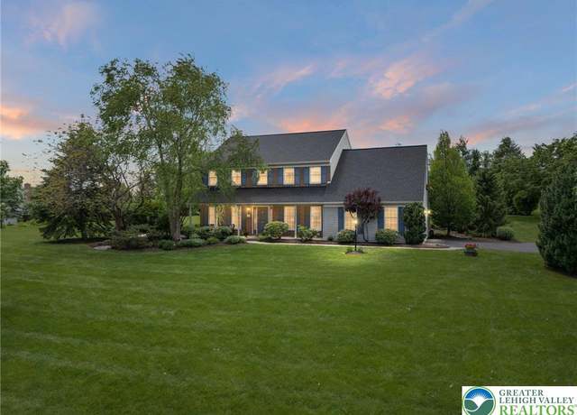 Property at 3840 E View Dr, North Whitehall Twp, PA 18069, 4 beds, 3 baths