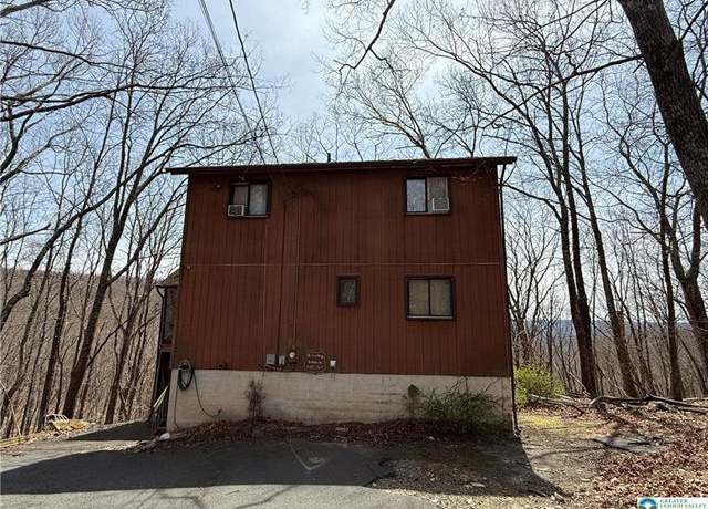 Property at 5231 Woodbridge Dr E, Lehman Twp, PA 18324, 3 beds, 2 baths
