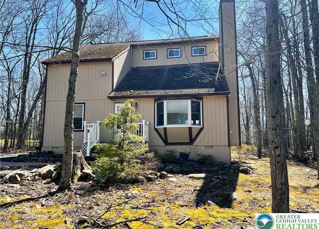 Property at 5119 Iroquois St, Coolbaugh Twp, PA 18466, 3 beds, 2 baths