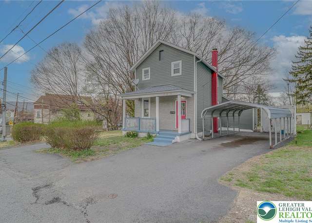 Property at 705 Spring St, Lackawanna, PA 18507, 4 beds, 2 baths