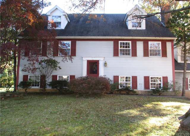 Property at 2780 Saddlebrook Ln, Hanover Twp, PA 18017, 5 beds, 3 baths