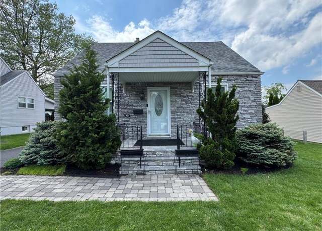 Property at 432 Willow Rd, Hellertown Boro, PA 18055, 3 beds, 2 baths