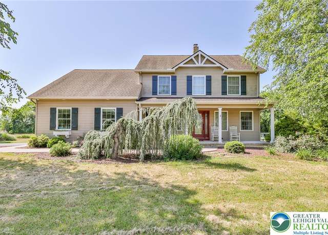 Property at 202 Cherry Ct, Bushkill Twp, PA 18064, 4 beds, 2.5 baths