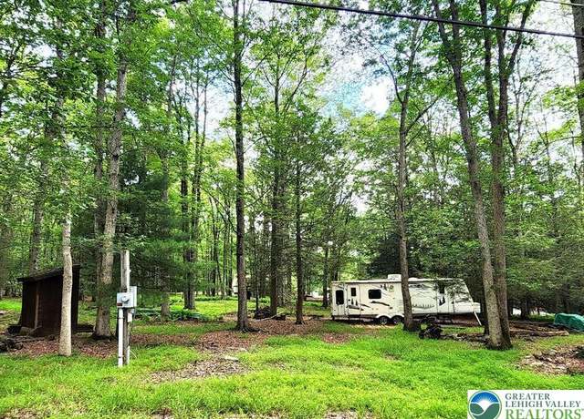 Property at 8 Oak Dr, Penn Forest Twp, PA 18229