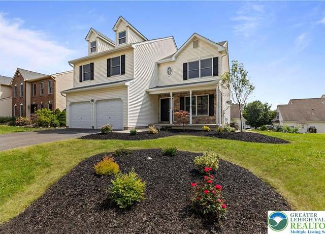 Property at 9 Stone Crk, Palmer Twp, PA 18045, 4 beds, 2.5 baths