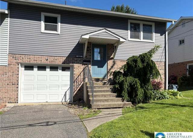 Property at 263 W 26th St, Northampton Borough, PA 18067, 3 beds, 1.5 baths
