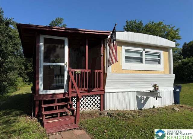 Property at 58 Shawnee Ln, Mahoning Twp, PA 18235, 3 beds, 1 bath