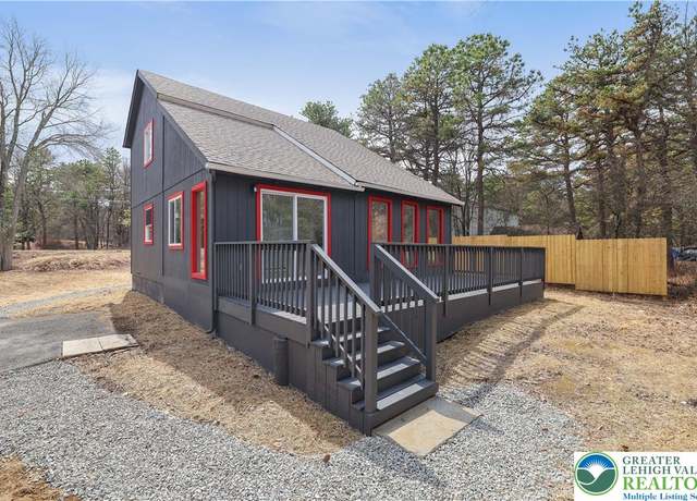 Property at 112 S Clover Ct, Tunkhannock Township, PA 18334, 3 beds, 2 baths