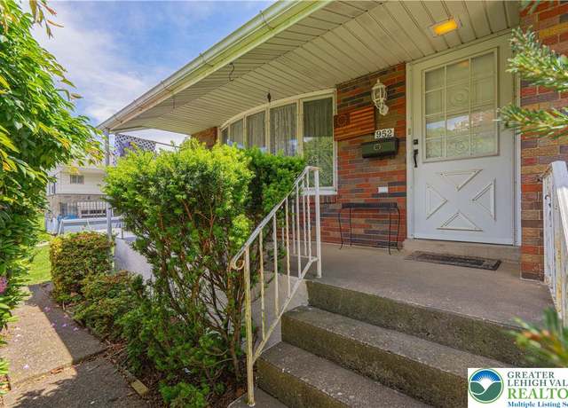 Property at 952 E Union St, Allentown City, PA 18109, 3 beds, 2 baths