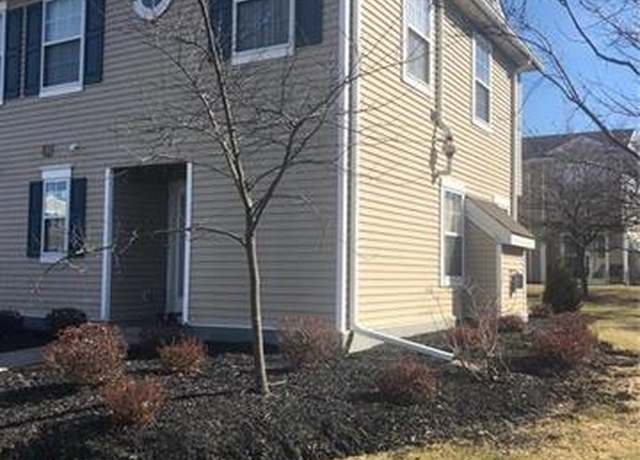 Property at 924 Nittany Ct, South Whitehall Twp, PA 18104, 3 beds, 2.5 baths