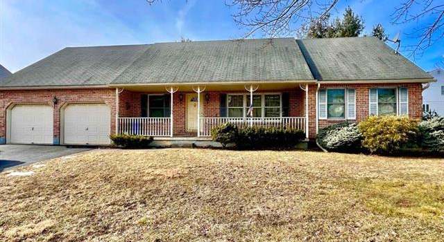 Photo of 3205 Alton St, Salisbury Twp, PA 18103-6455