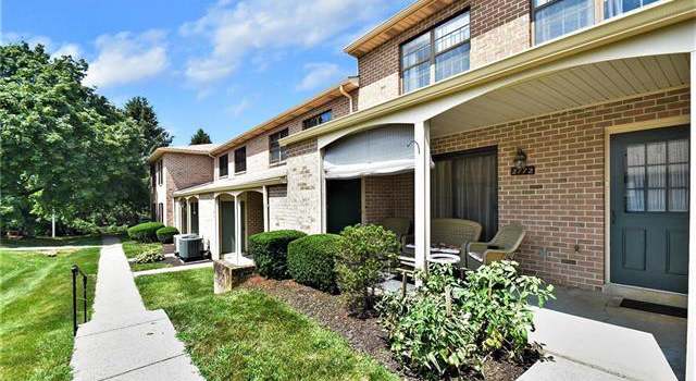 Photo of 2772 Rolling Green Pl, Lower Macungie Twp, PA 18062-1440