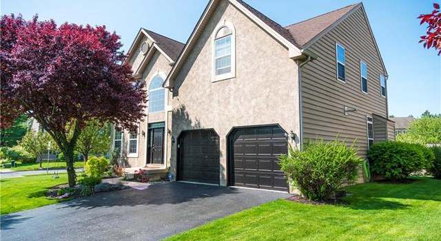 Photo of 1076 Kingston Ln, Upper Macungie Twp, PA 18031-1491