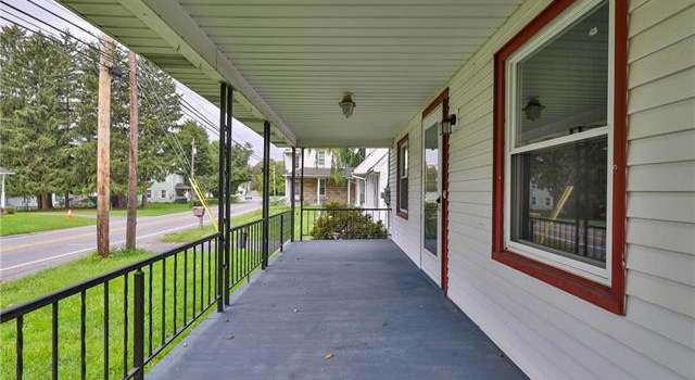 Photo of 19 Main St, Stockertown Borough, PA 18040-6546