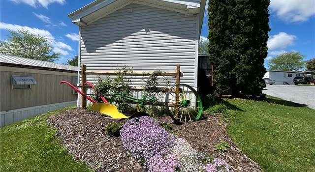 Photo of 6125 Usina Ct, Washington Twp, PA 18080