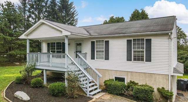 Photo of 1842 Glacier Dr, Tunkhannock Twp, PA 18610