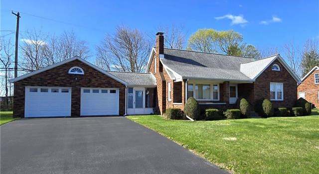 Photo of 1726 Elmwood Dr, Whitehall Twp, PA 18052-4402