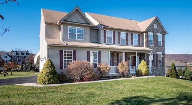 Photo of 4925 Hycliff Chase, Upper Saucon Twp, PA 18034-8792