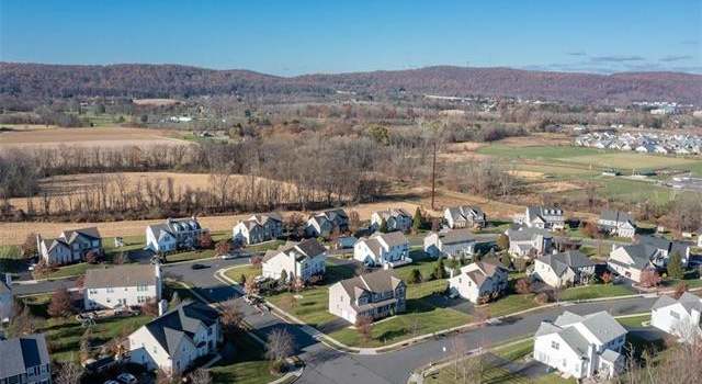 Photo of 4925 Hycliff Chase, Upper Saucon Twp, PA 18034-8792