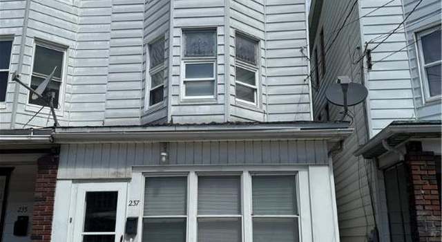 Photo of 237 E Ridge St, Lansford, PA 18232