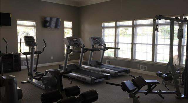 Photo of 147 Pinehurst Ln, Easton, PA 18042