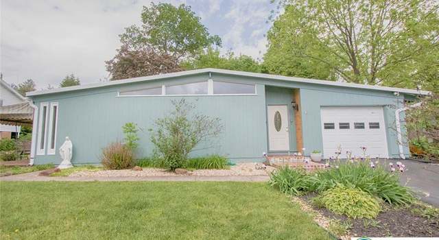Photo of 1115 N 38th St, South Whitehall Twp, PA 18104