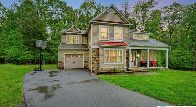Photo of 512 Cornerstone Way, Stroud Twp, PA 18301