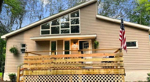 Photo of 352 Scotch Pine Dr, Coolbaugh Twp, PA 18346