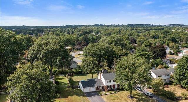 Photo of 930 Parkway Rd, South Whitehall Twp, PA 18104-3341