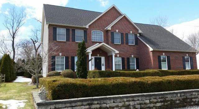 Photo of 1520 Willow Dr, Forks Twp, PA 18040