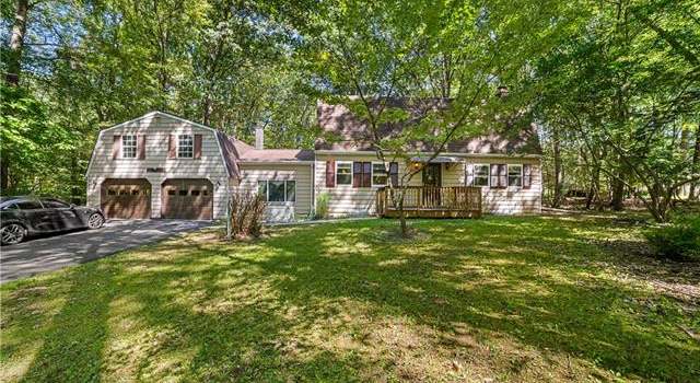 Photo of 26 Bull Pine Rd, Pocono Twp, PA 18301-8818