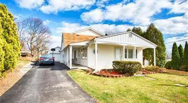 Photo of 2857 Pacific Ave, North Whitehall Twp, PA 18069
