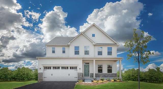 Photo of 1092 Woodmont Ln, Northampton Borough, PA 18032