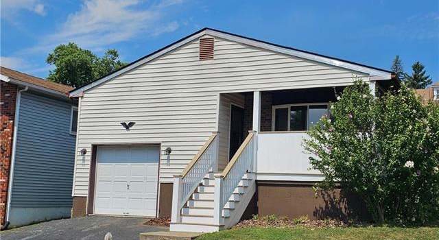 Photo of 716 Sterlingworth Ter, Easton, PA 18042