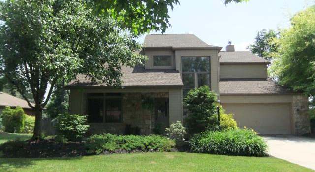 Photo of 4230 Rosewood Ln, Lower Macungie Twp, PA 18103-9646