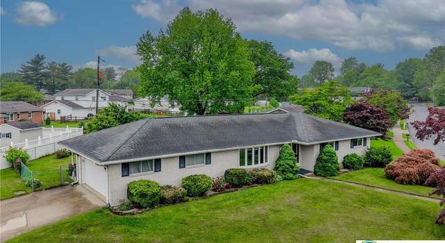 Photo of 1156 Westbury Dr, Bethlehem, PA 18017