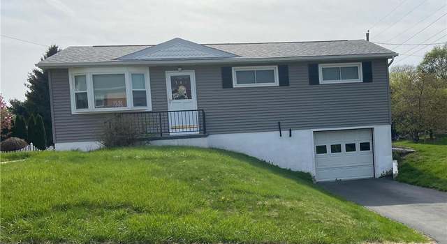 Photo of 546 Moravian Ave, Palmer Twp, PA 18045