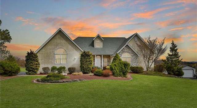 Photo of 4684 York Dr, North Whitehall Twp, PA 18069-2065