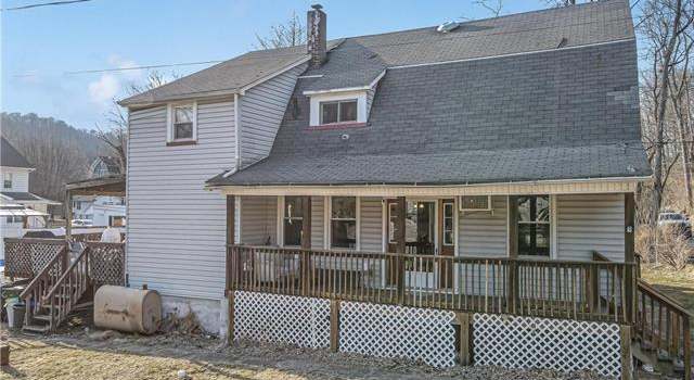 Photo of 2215 Pennsylvania Ave, Lower Mt Bethel Twp, PA 18063