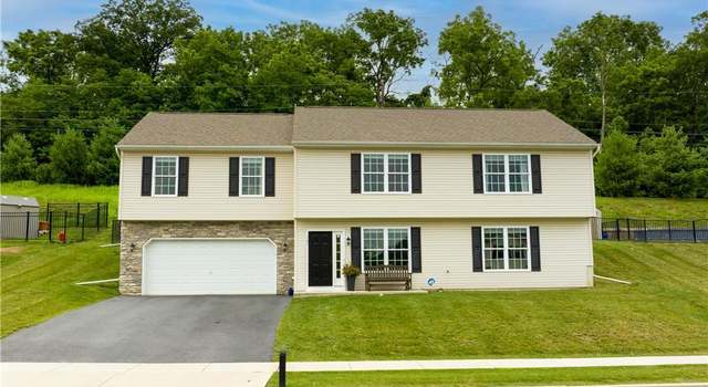 Photo of 143 Frank Dr, Northampton, PA 18067