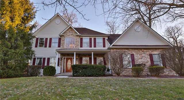 Photo of 1651 Fieldstone St, Upper Macungie Twp, PA 18106-9141