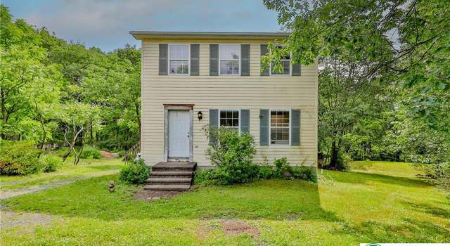 Photo of 431 Hawk Rd, Ross Twp, PA 18353