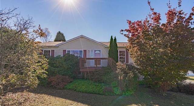 Photo of 775 Cottonwood Rd, Lehigh Township, PA 18088-9558
