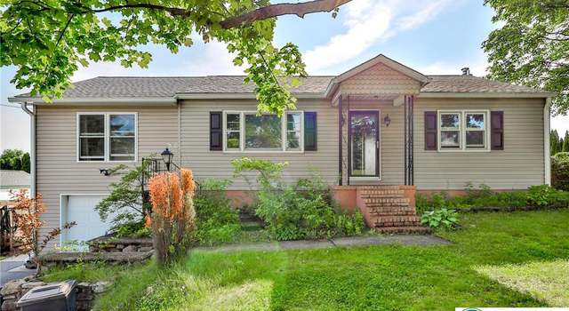 Photo of 6386 Sullivan Trl, Plainfield Twp, PA 18091